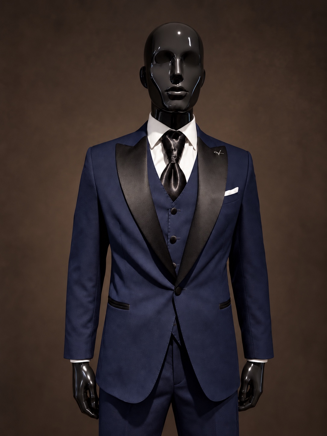 Esmoquin azul con chaleco, solapas negras, corbatón y pin plateado VR
